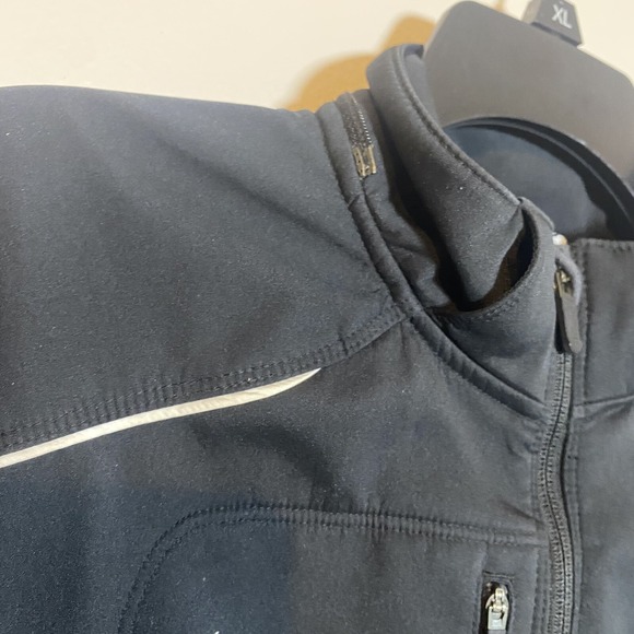 Nike Cleveland Cavaliers Basketball NBA Soft Shell Women's Jacket Medium Zip - Picture 6 of 9